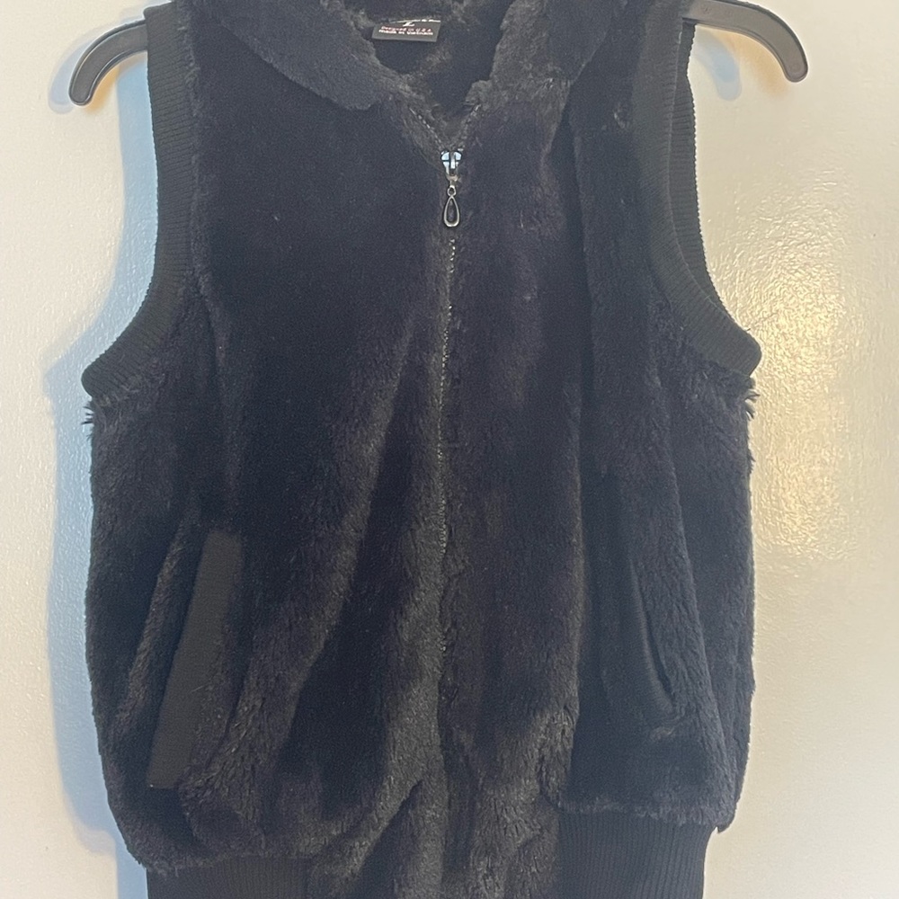 Fax fur vest
